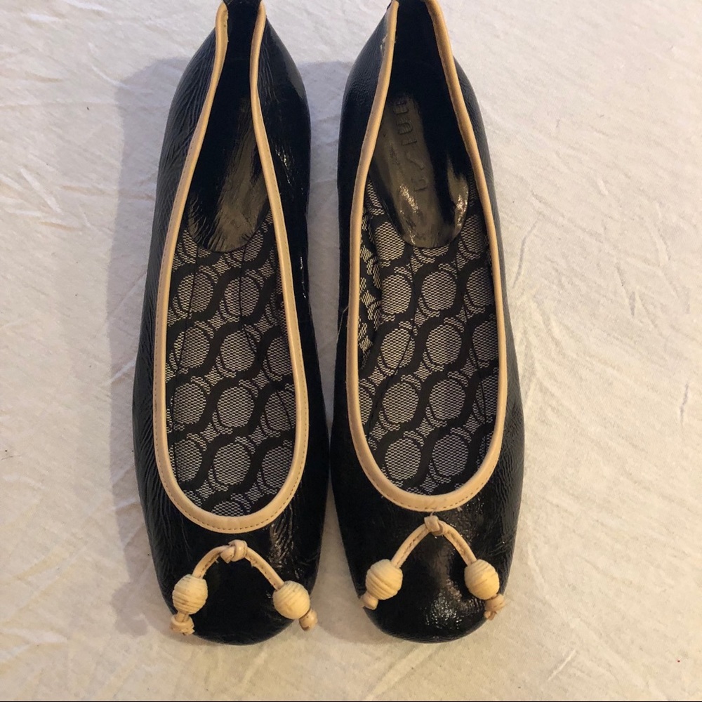 UNISA PATENT LEATHER BALLERINA FLATS